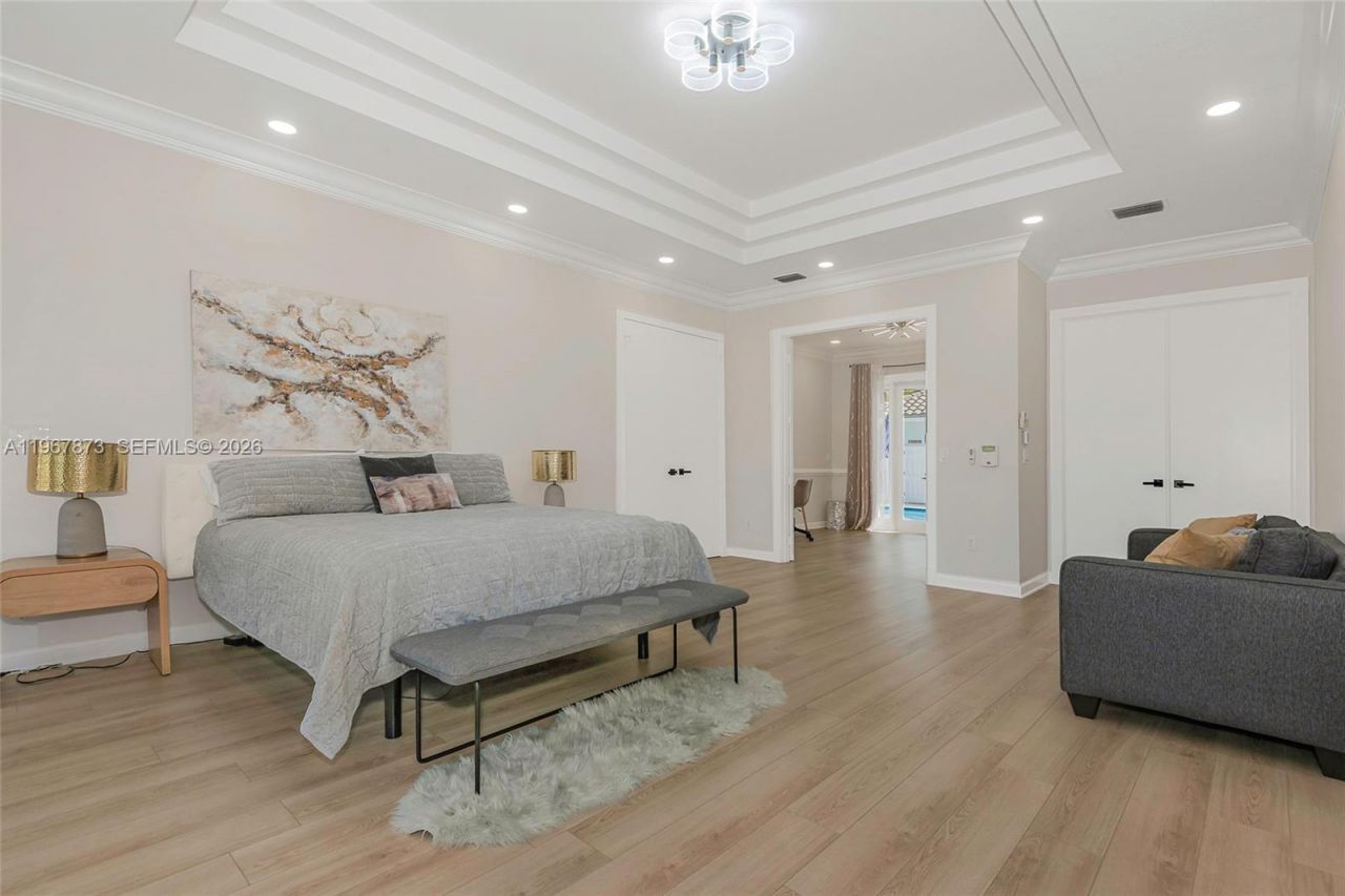 622 E Enclave Cir E , Pembroke Pines, FL 33027 Photo