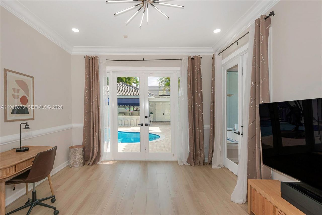 622 E Enclave Cir E , Pembroke Pines, FL 33027 Photo