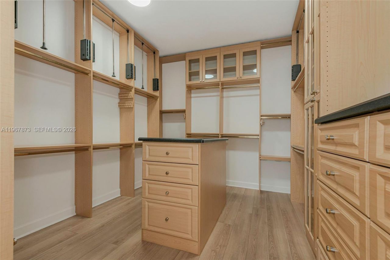 622 E Enclave Cir E , Pembroke Pines, FL 33027 Photo