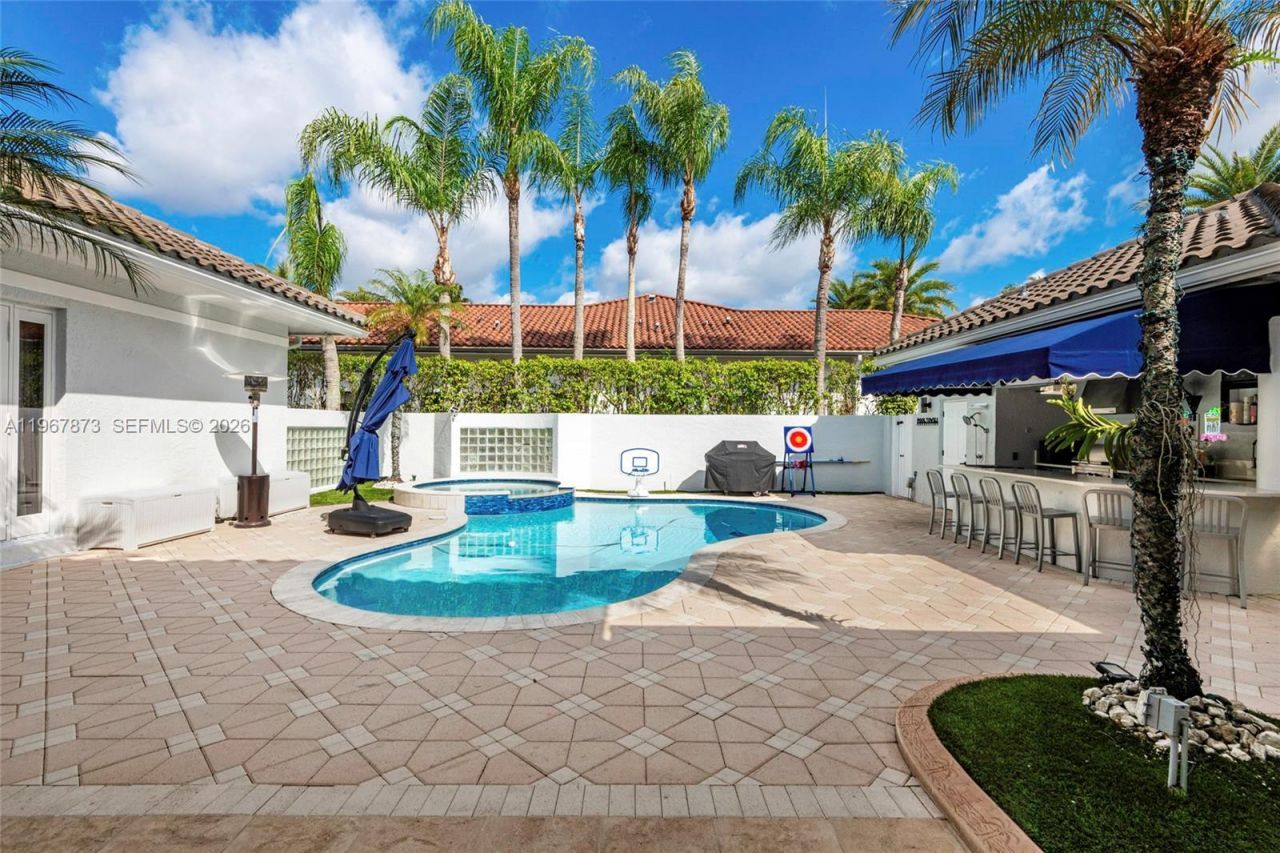 622 E Enclave Cir E , Pembroke Pines, FL 33027 Photo