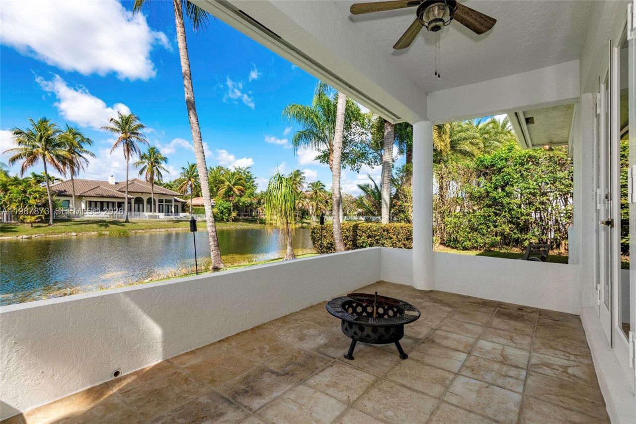 622 E Enclave Cir E , Pembroke Pines, FL 33027 Photo