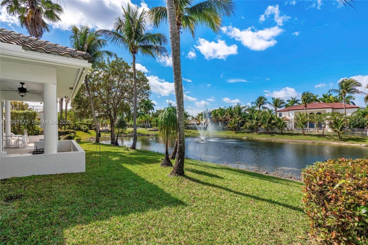 622 E Enclave Cir E , Pembroke Pines, FL 33027 Photo