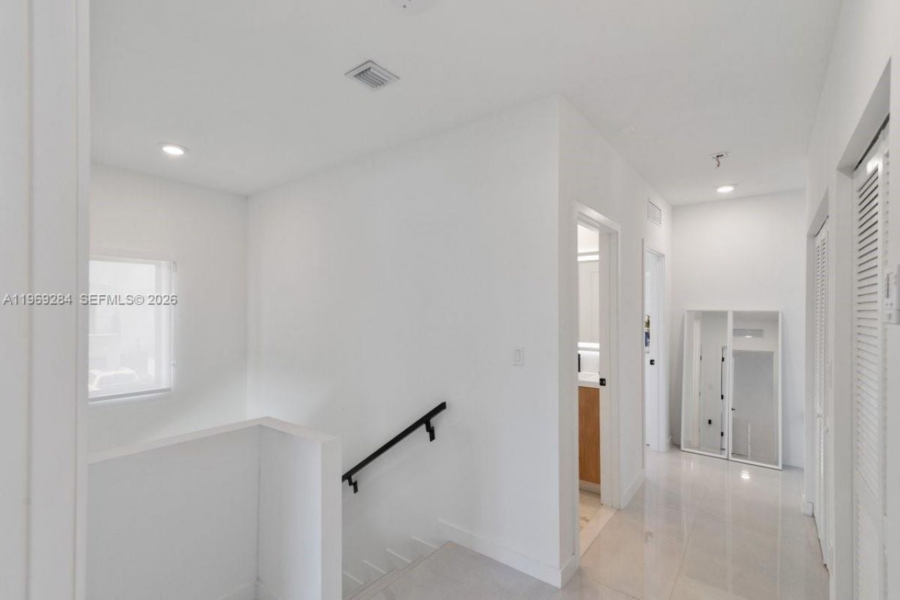 1396 NW 3rd St, Florida City, FL 33034 Photo