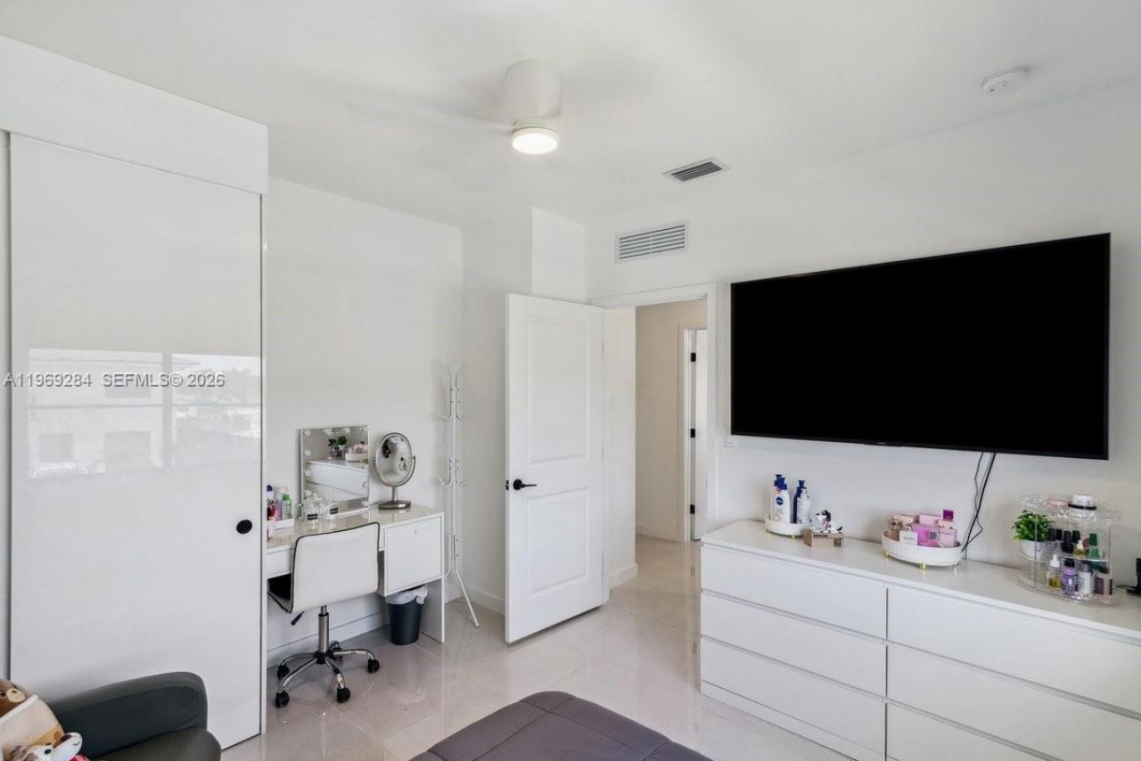 1396 NW 3rd St, Florida City, FL 33034 Photo