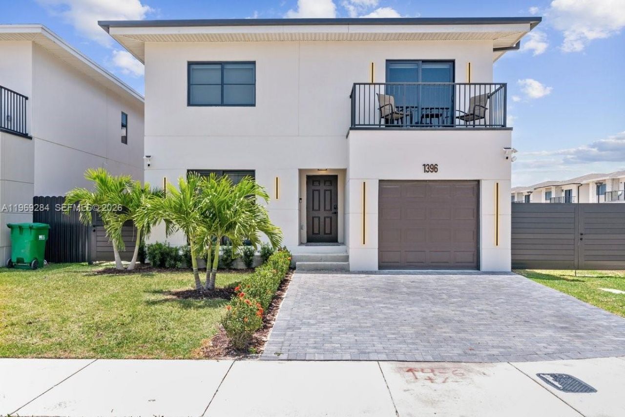 1396 NW 3rd St, Florida City, FL 33034 Photo