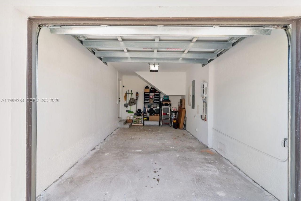 1396 NW 3rd St, Florida City, FL 33034 Photo