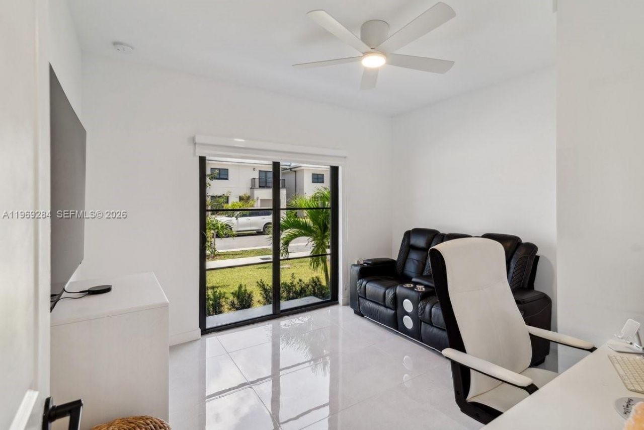 1396 NW 3rd St, Florida City, FL 33034 Photo