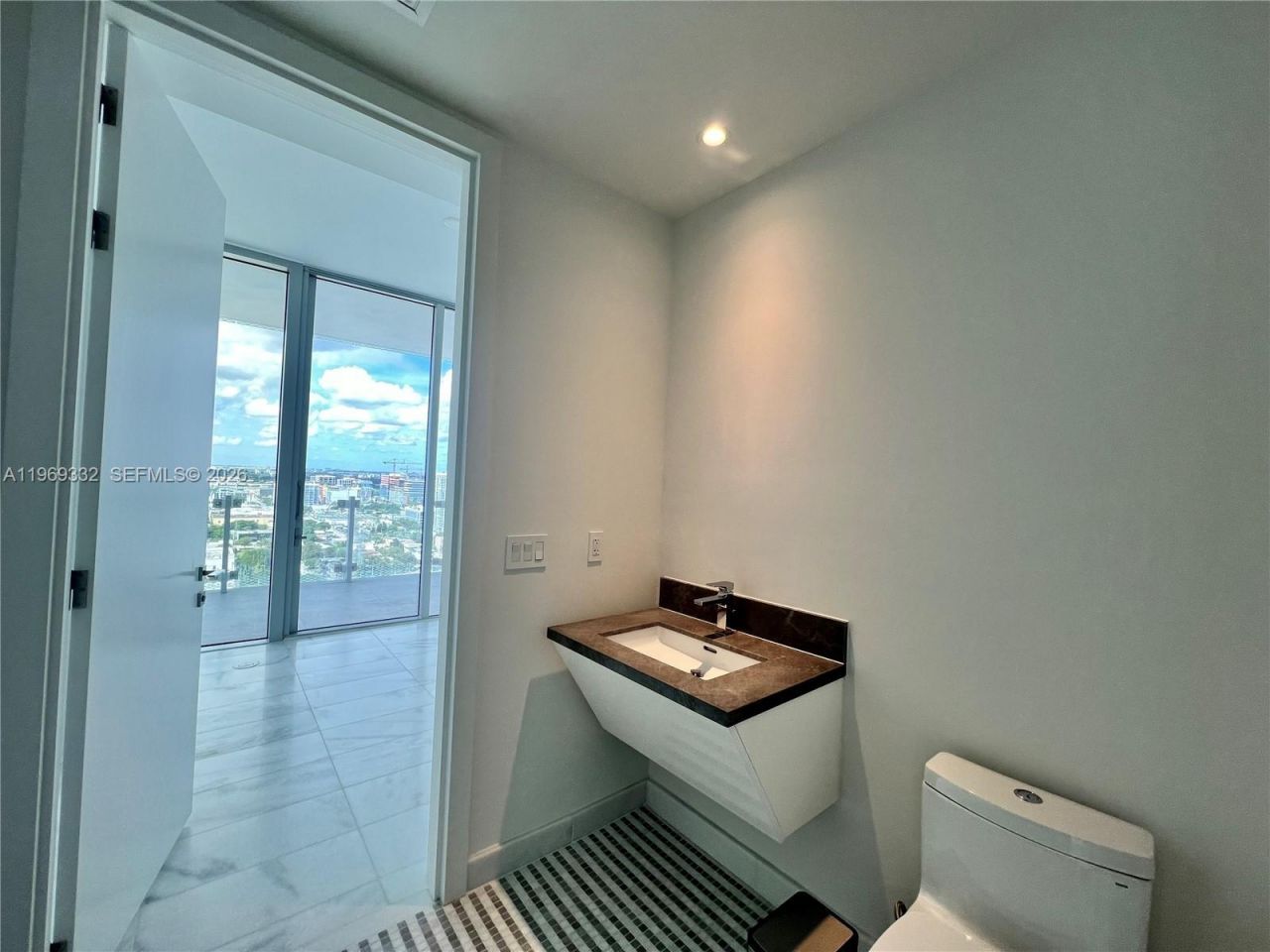 700 NE 26th Ter , Unit 2205, Miami, FL 33137 Photo