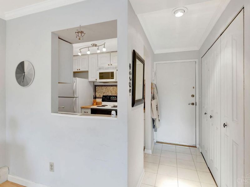 1815 Wm H Taft Road, Unit 501, Cincinnati, OH 45206 Photo 2