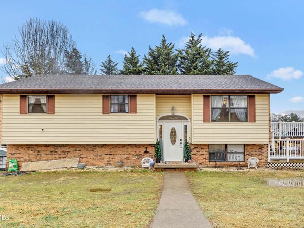 935 Ragle Street, Church Hill, TN 37642