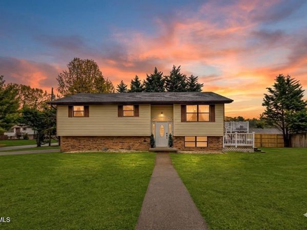 935 Ragle Street, Church Hill, TN 37642