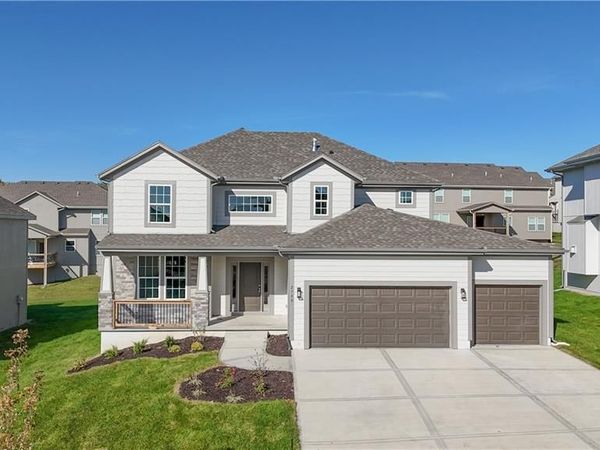 2740 W Park Street, Olathe, KS 66061