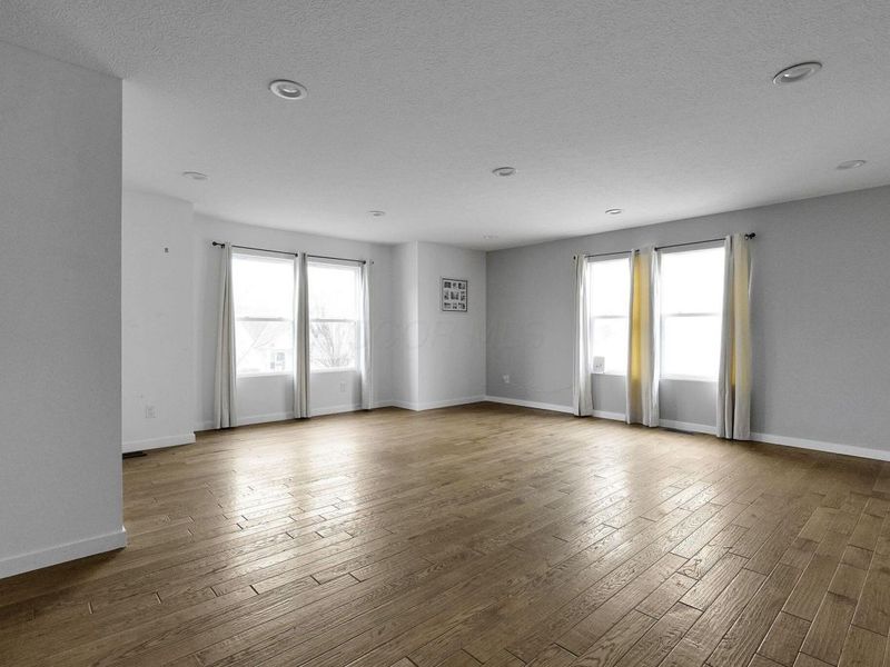 5910 Bucksburn Drive, Galloway, OH 43119 Photo 19