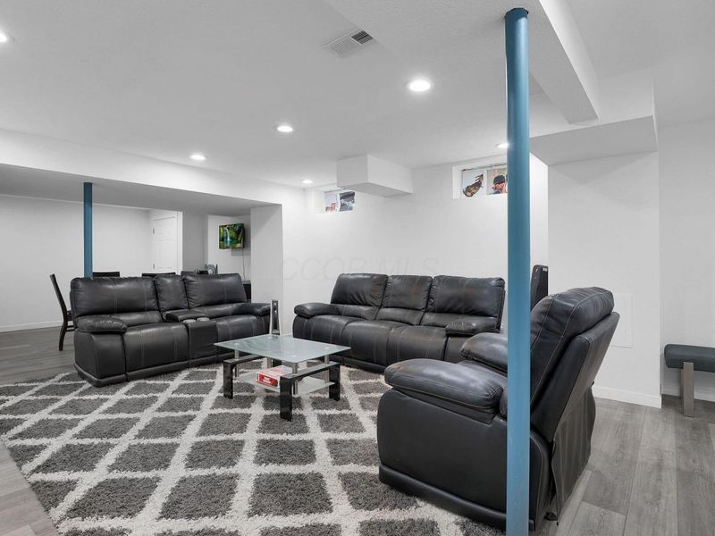 5910 Bucksburn Drive, Galloway, OH 43119 Photo 29