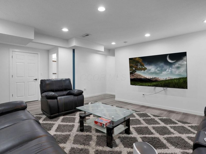 5910 Bucksburn Drive, Galloway, OH 43119 Photo 30