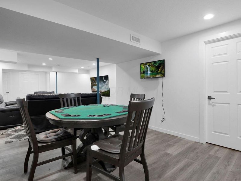 5910 Bucksburn Drive, Galloway, OH 43119 Photo 32