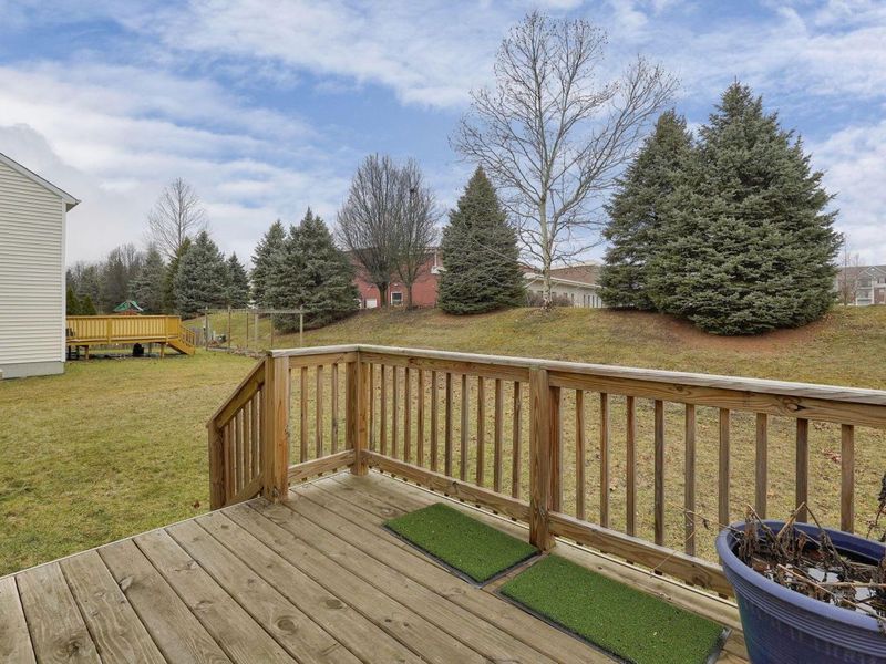 5910 Bucksburn Drive, Galloway, OH 43119 Photo 34