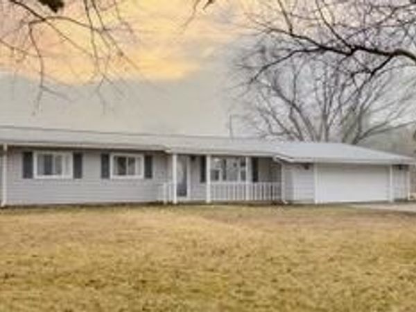 3569 W 1500 S, Kentland, IN 47951