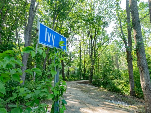 2A Ivy Lane, Kennebunkport, ME 04046