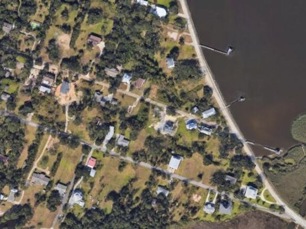 136 Leopold Street, Bay Saint Louis, MS 39520