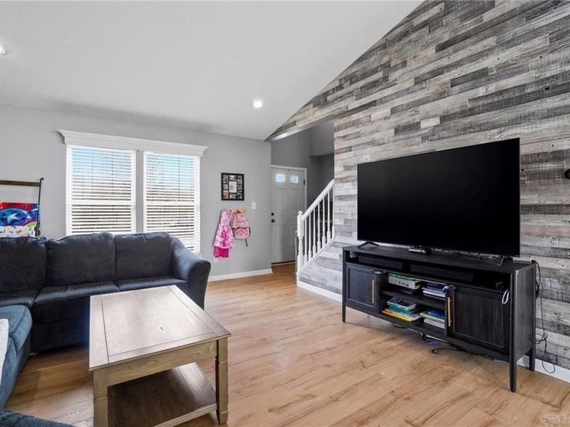 100 Pleasant Hill Blvd, Franklin, OH 45005 Photo 9