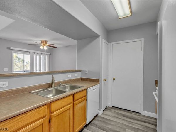 7255 W Sunset Road, Unit 2007, Las Vegas, NV 89113