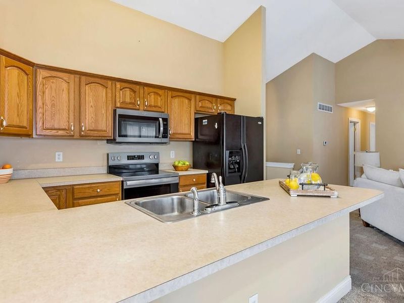 70 Harvest Court, Oxford, OH 45056 Photo 10