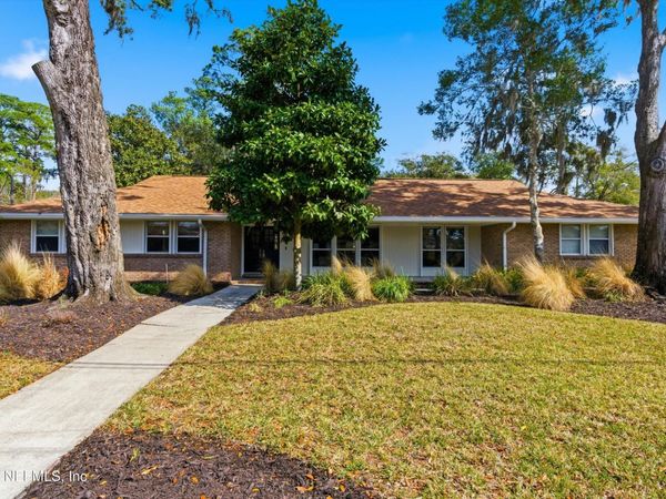 8631 SAN SERVERA Drive E, Jacksonville, FL 32217