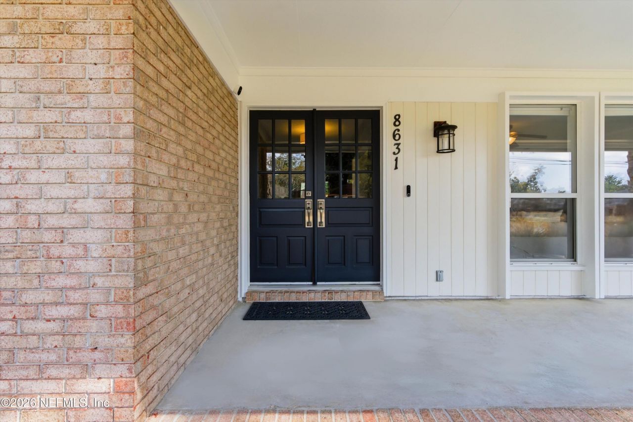 8631 San Servera Drive E, Jacksonville, FL 32217 Photo