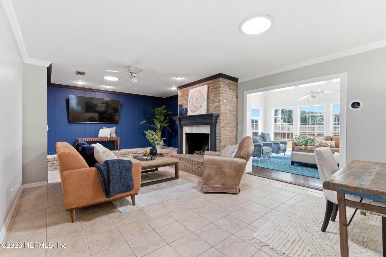 8631 San Servera Drive E, Jacksonville, FL 32217 Photo