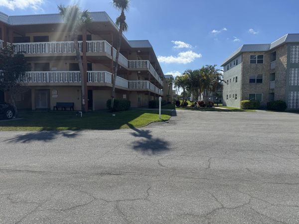 9818 Marina Boulevard, Unit 1220, Boca Raton, FL 33428