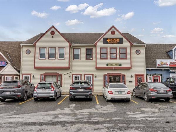 1794 Bridge St, Unit 8A, Dracut, MA 01826