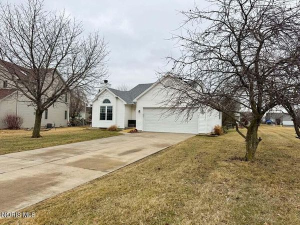 29751 Brookview Court, Perrysburg, OH 43551