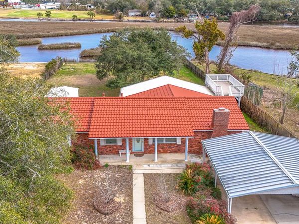 7424 Little Creek Circle, Southport, FL 32409