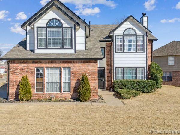 1301 N Willow Avenue , Broken Arrow, OK 74012