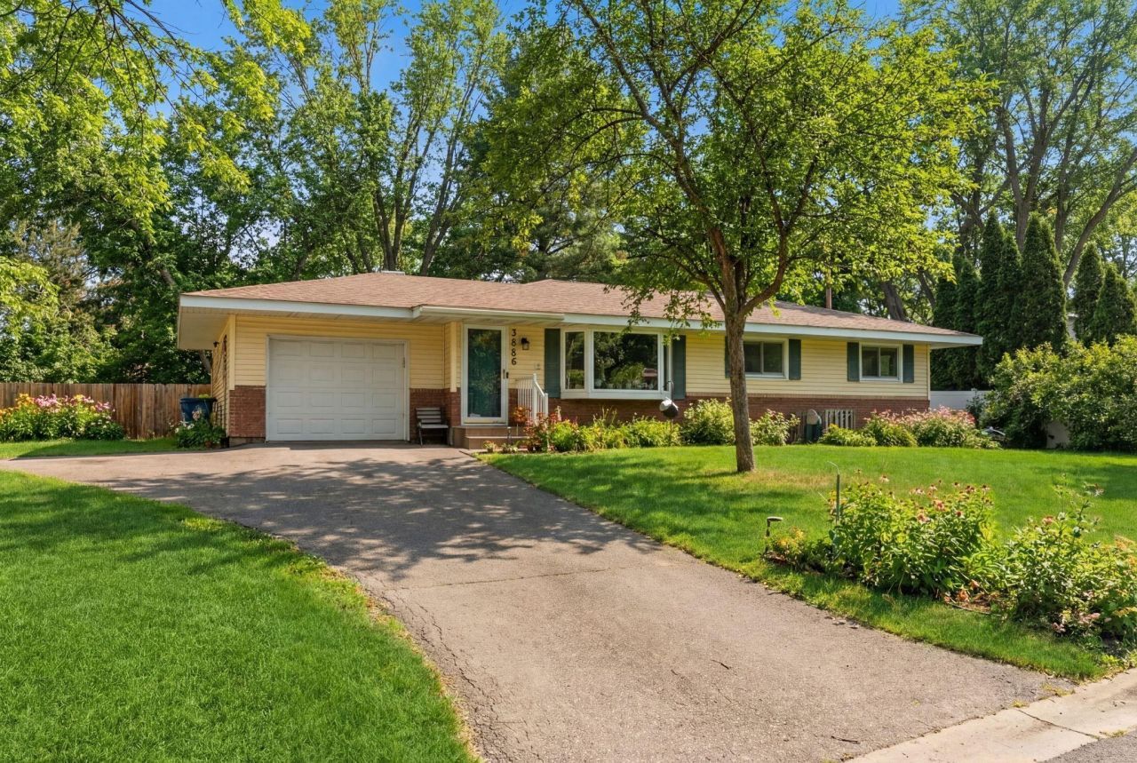 3886 Hill Avenue, White Bear Lake, MN 55110 Main Photo