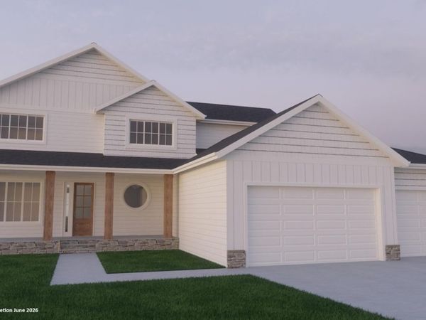 2960 Prairie Farms Circle S, Fargo, ND 58104