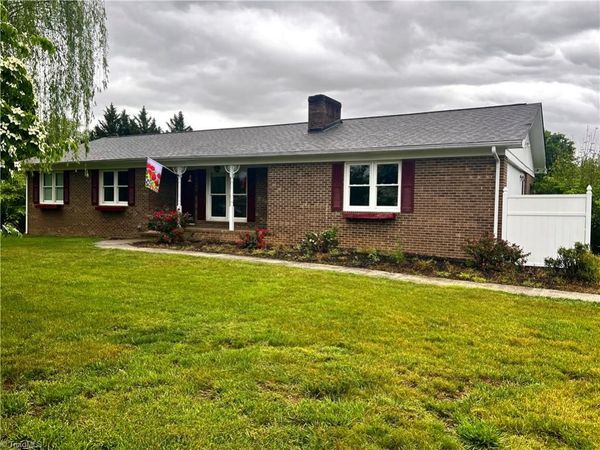 417 Fulton Avenue, Mount Airy, NC 27030