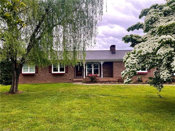 417 Fulton Avenue, Mount Airy, NC 27030