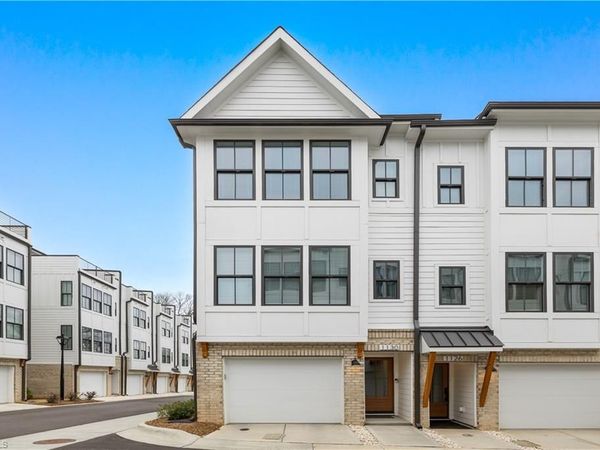 1130 Pegram Crossing, Charlotte, NC 28205