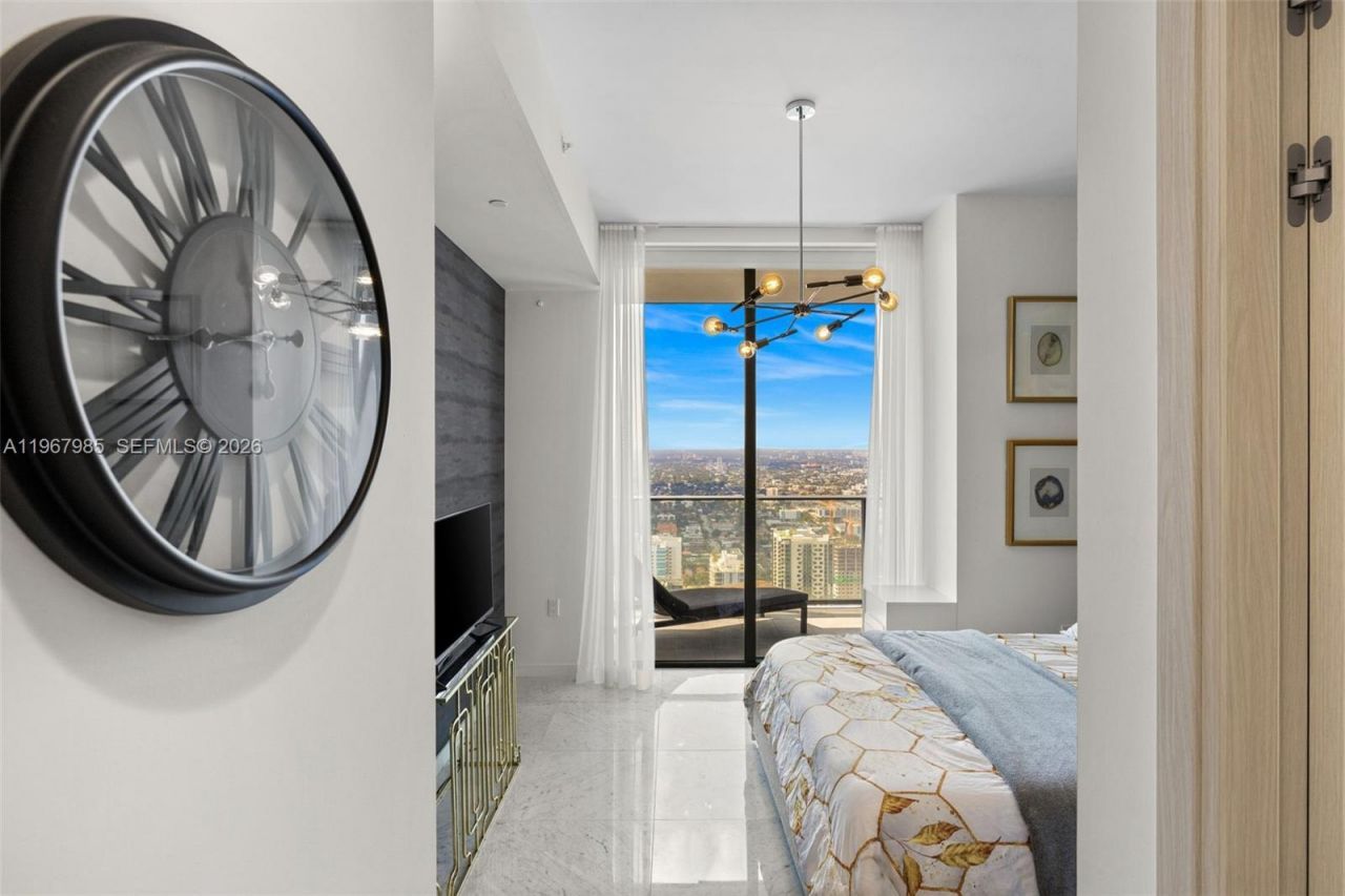 1000 Brickell Plz , Unit PH5304, Miami, FL 33131 Photo