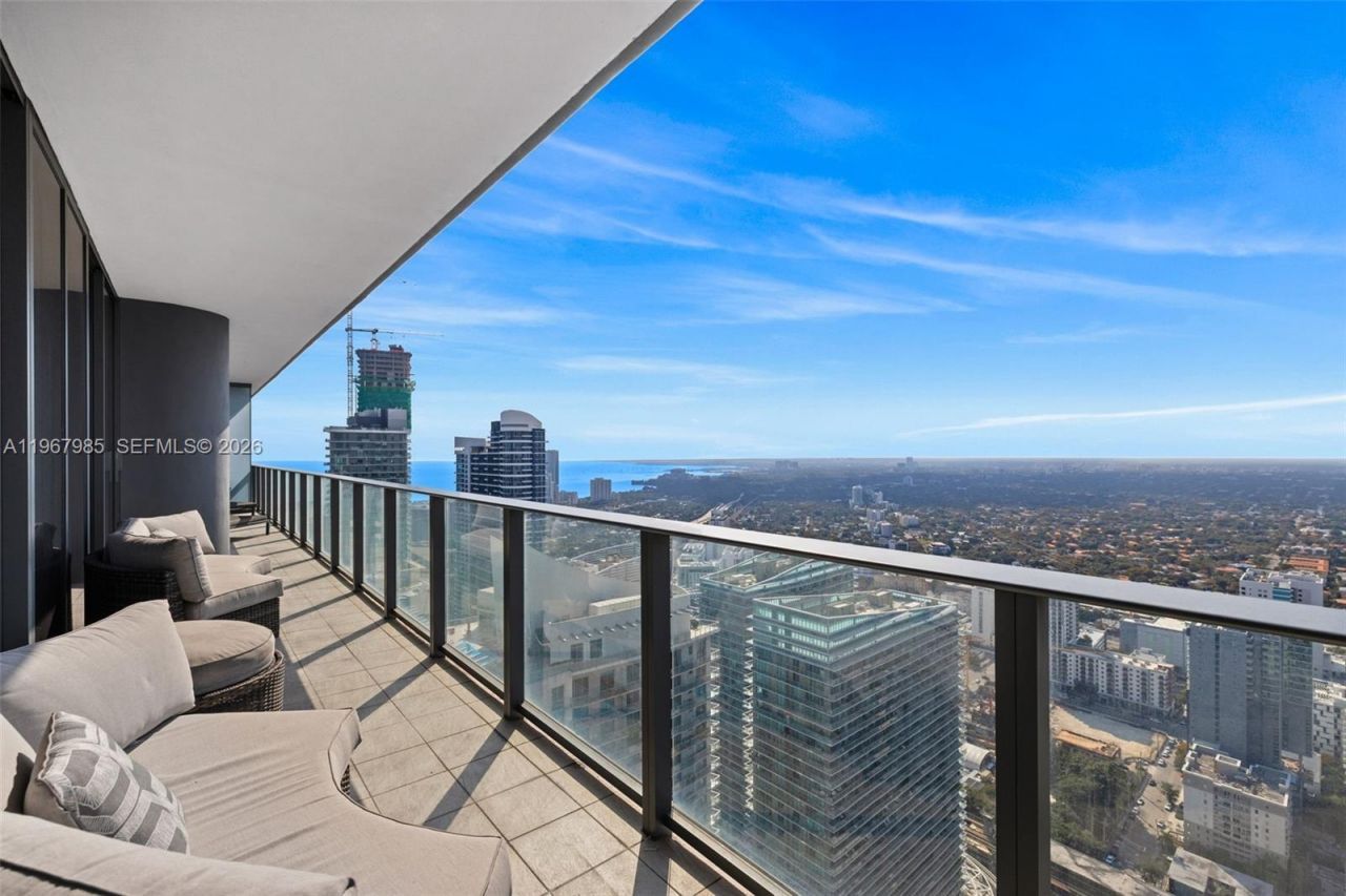 1000 Brickell Plz , Unit PH5304, Miami, FL 33131 Photo