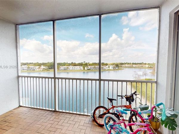 10730 NW 66th St , Unit 512, Doral, FL 33178