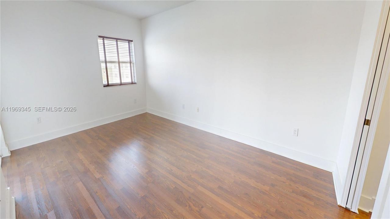 10730 NW 66th St, Unit 512, Doral, FL 33178 Photo