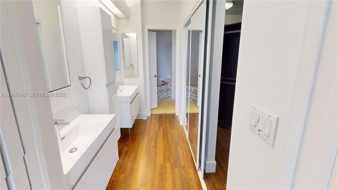 10730 NW 66th St, Unit 512, Doral, FL 33178 Photo