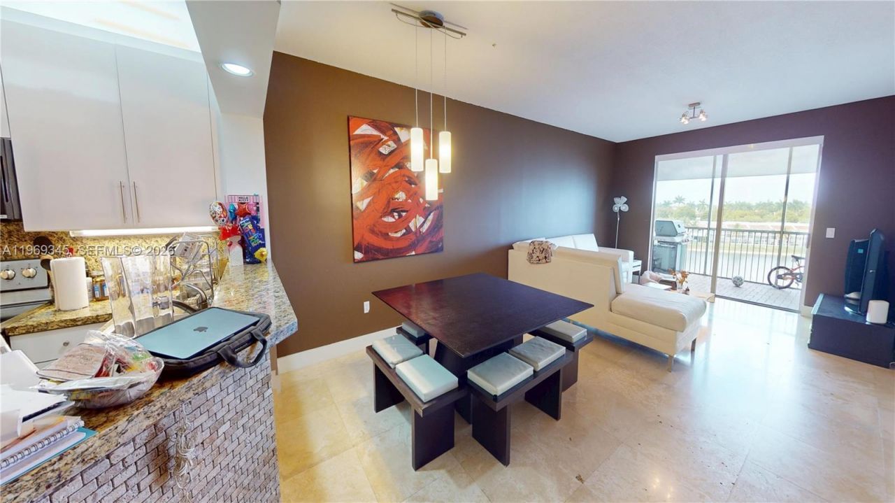 10730 NW 66th St , Unit 512, Doral, FL 33178 Photo