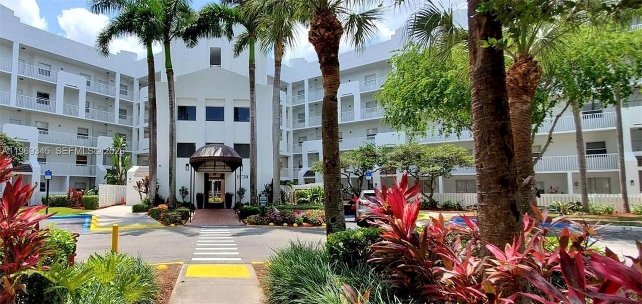 10730 NW 66th St, Unit 512, Doral, FL 33178 Photo