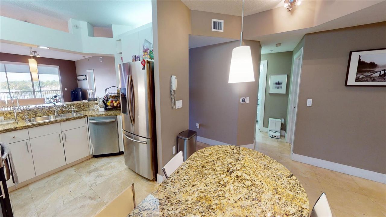 10730 NW 66th St , Unit 512, Doral, FL 33178 Photo