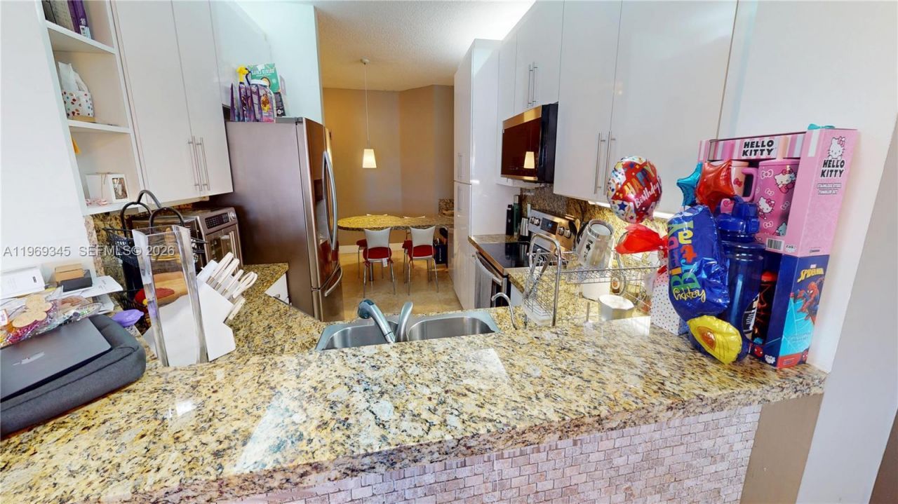 10730 NW 66th St , Unit 512, Doral, FL 33178 Photo