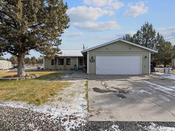 13574 SE Southwood Drive, Prineville, OR 97754